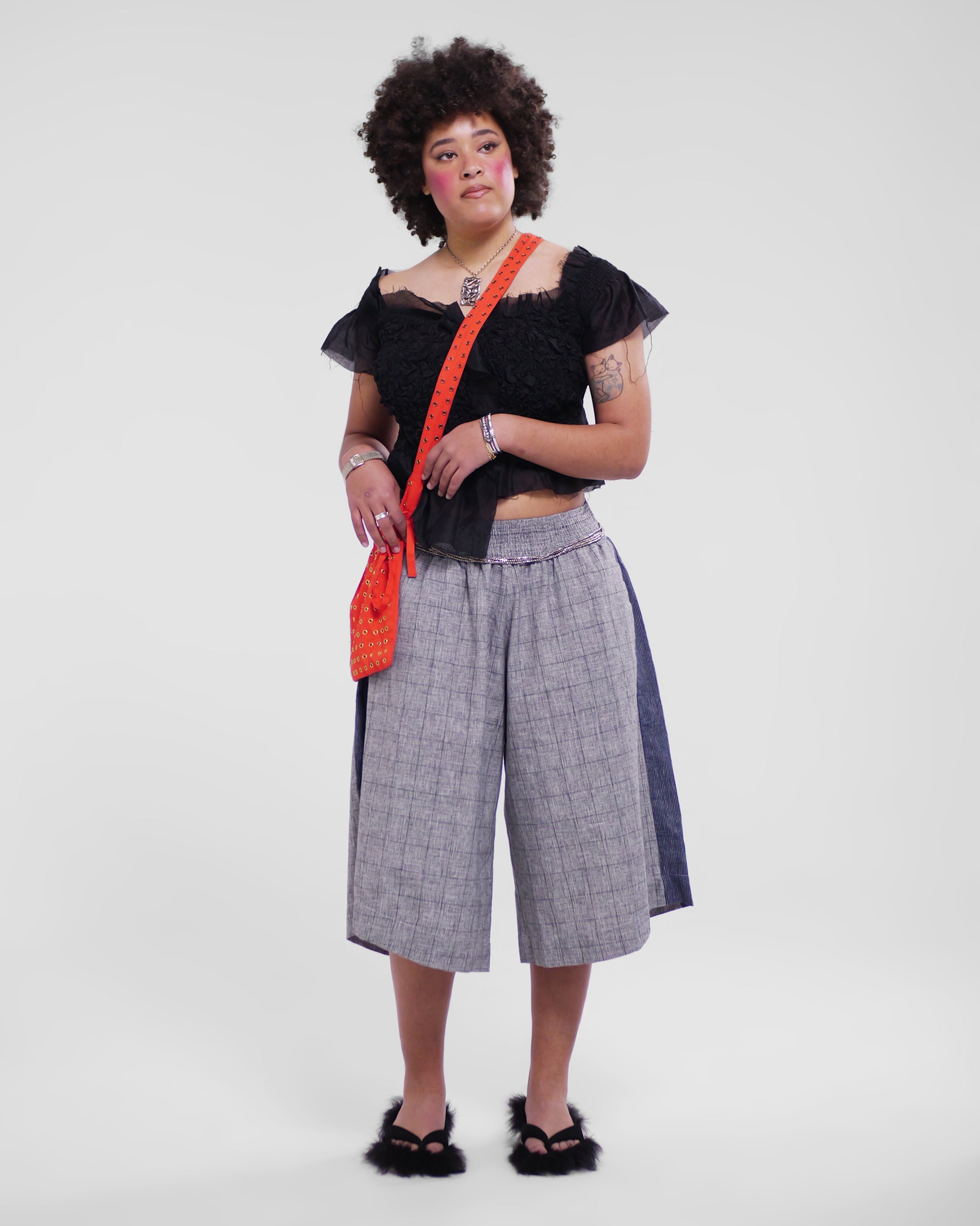 Hiro Shorts in Grey Houndstooth