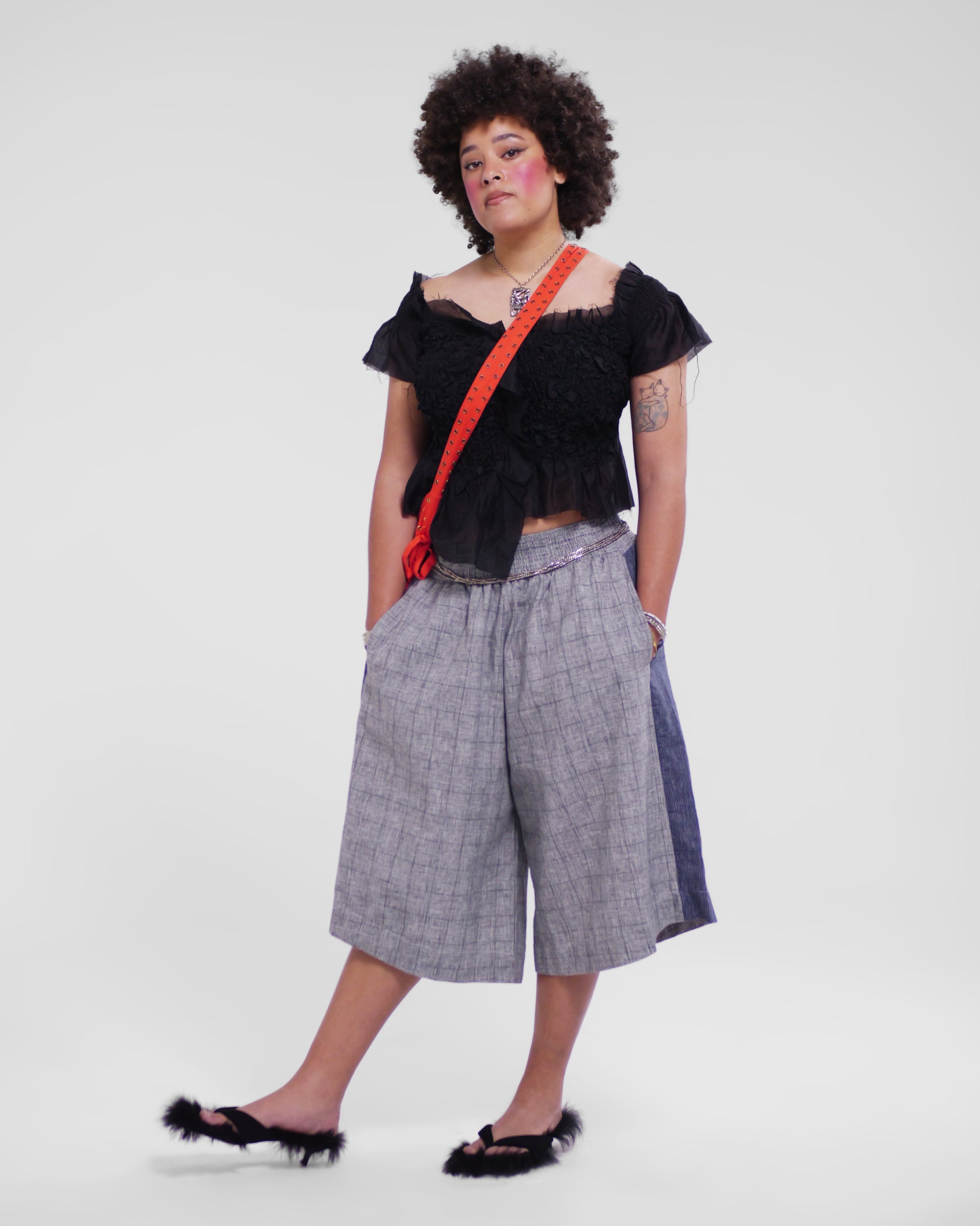 Hiro Shorts in Grey Houndstooth