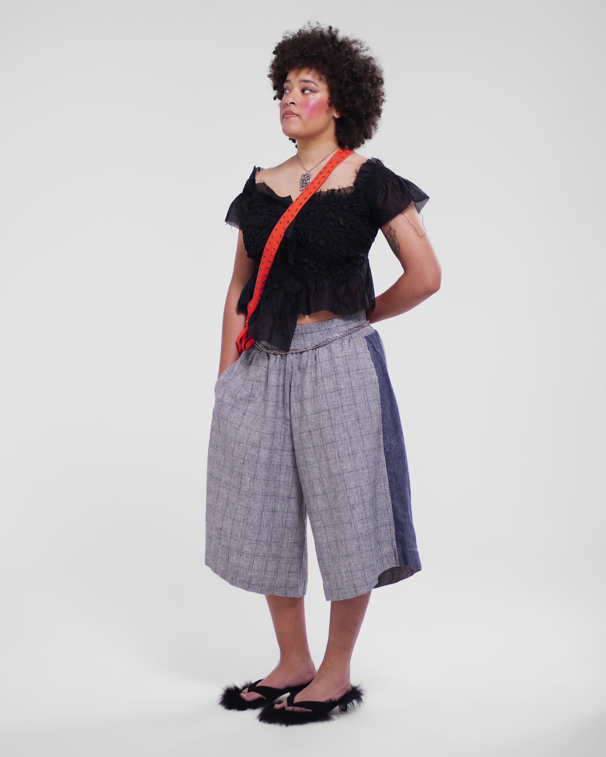 Hiro Shorts in Grey Houndstooth