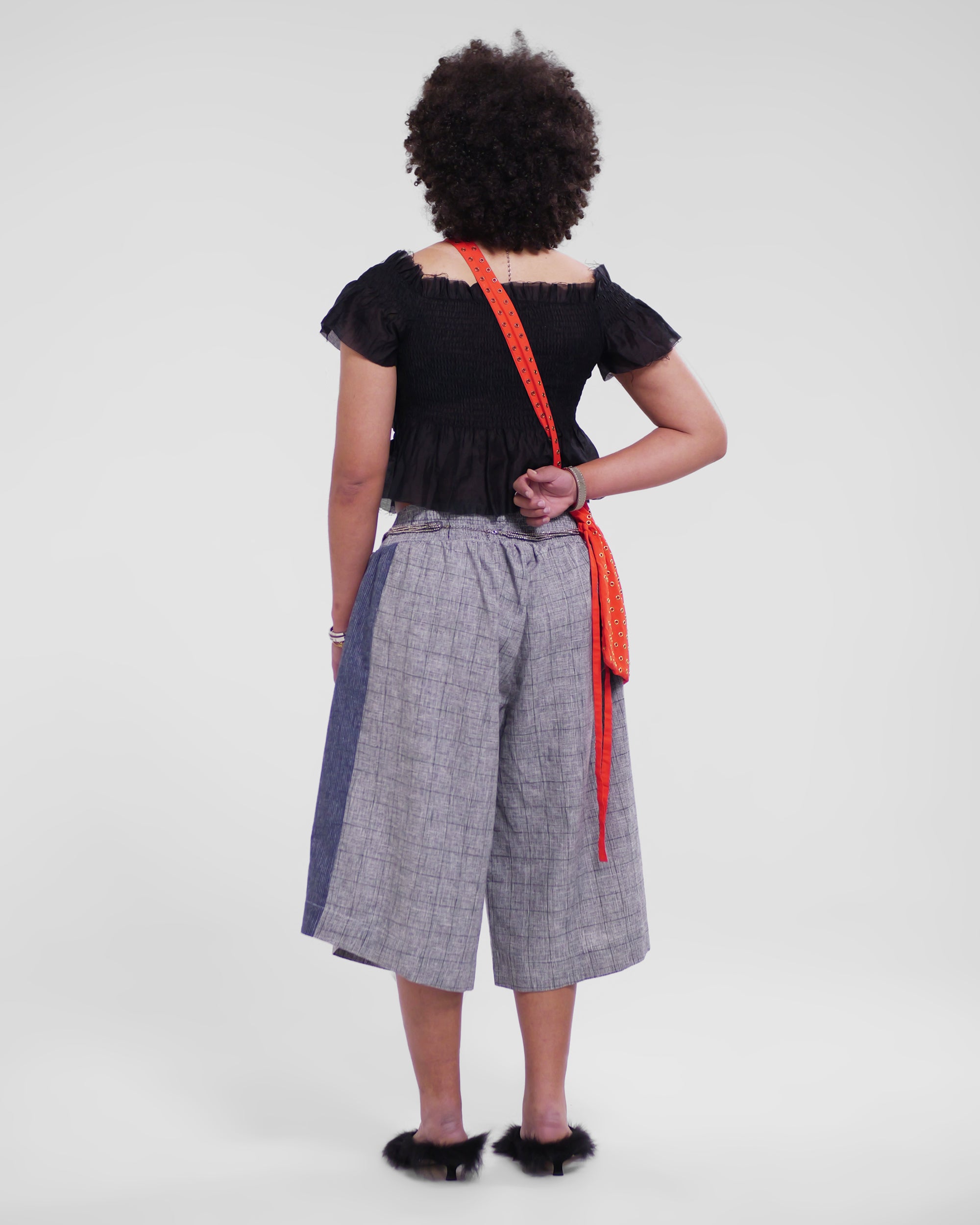 Hiro Shorts in Grey Houndstooth