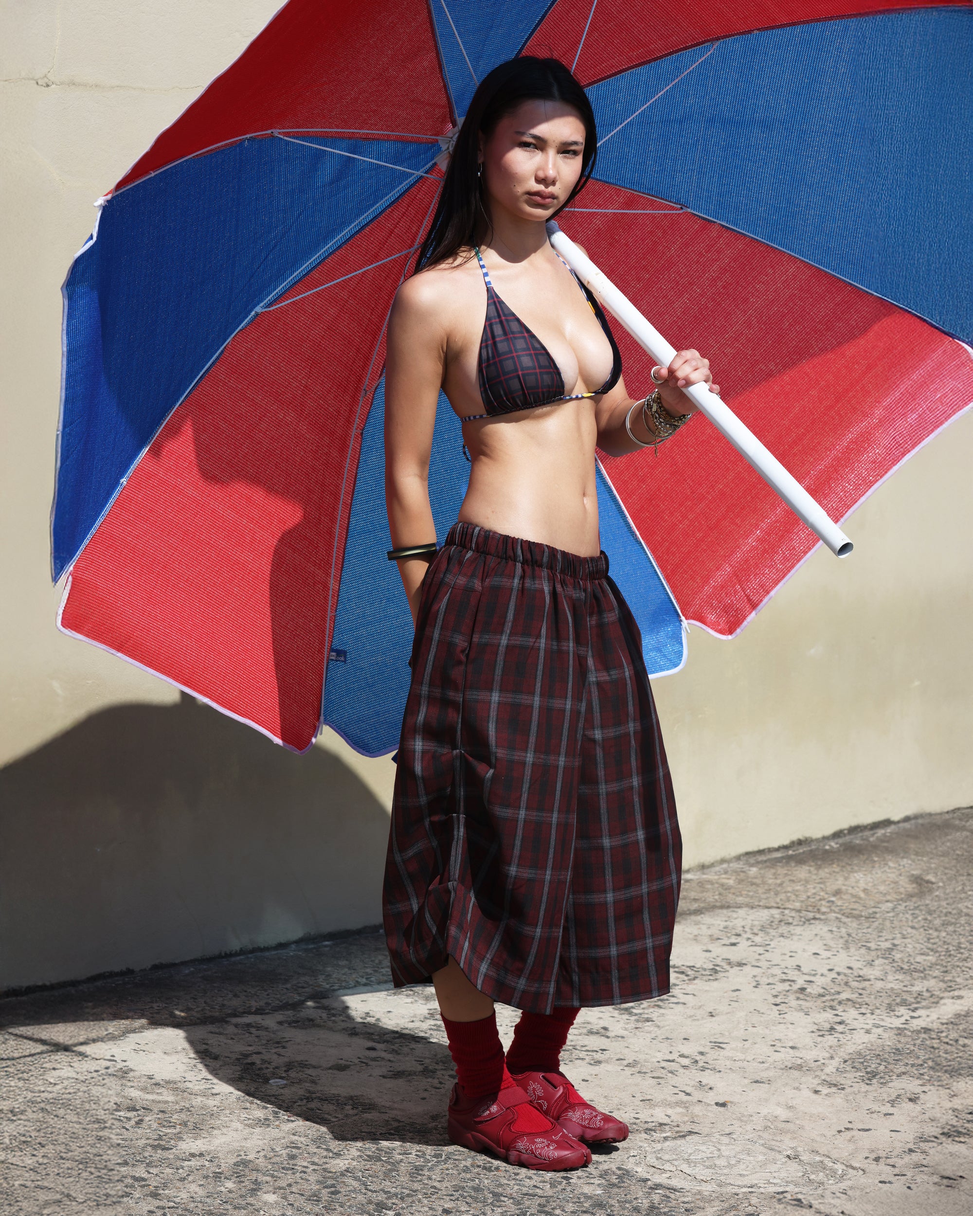 Aki Reversible Triangle Top in Merry Go