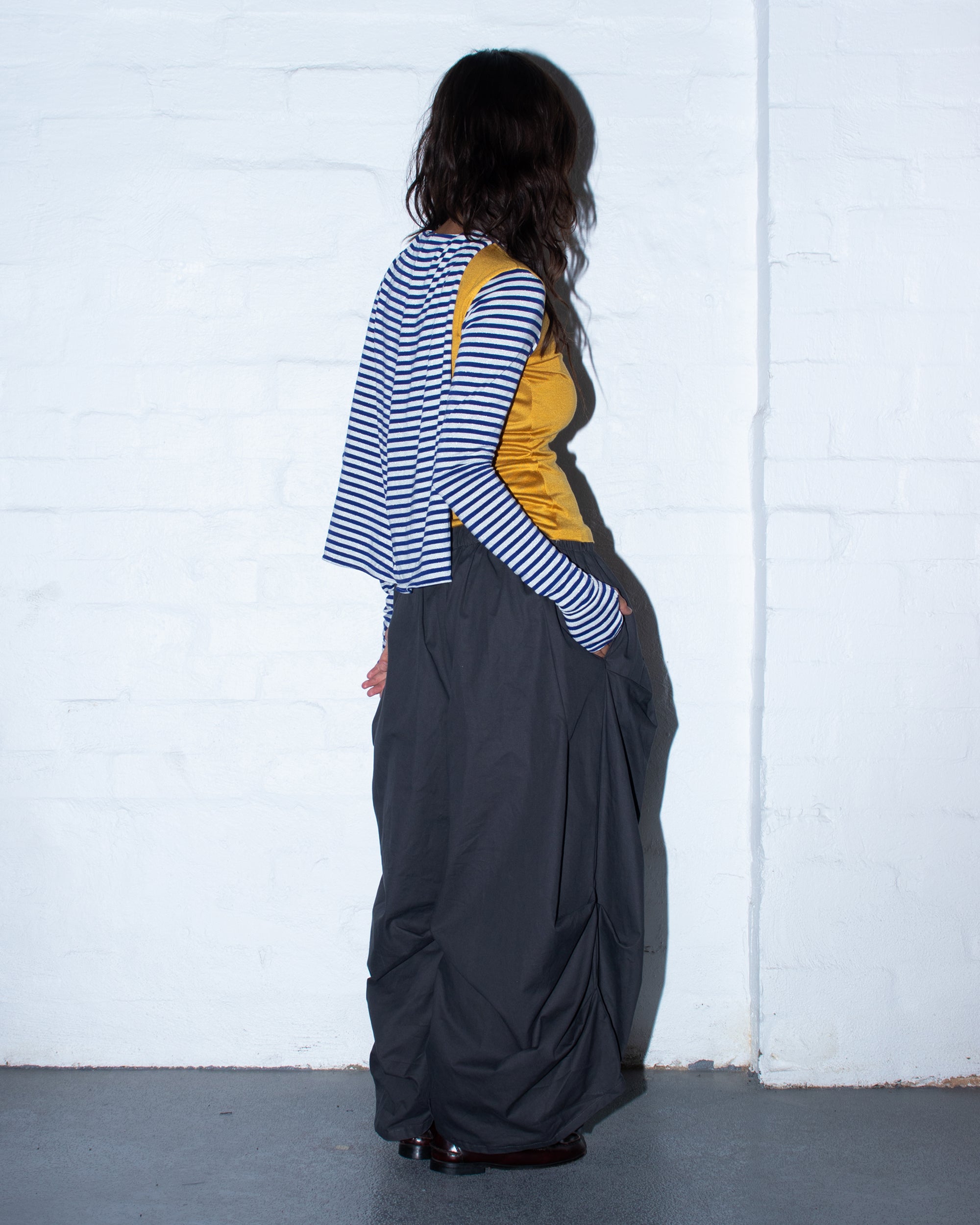 Toshi Shorts in Charcoal