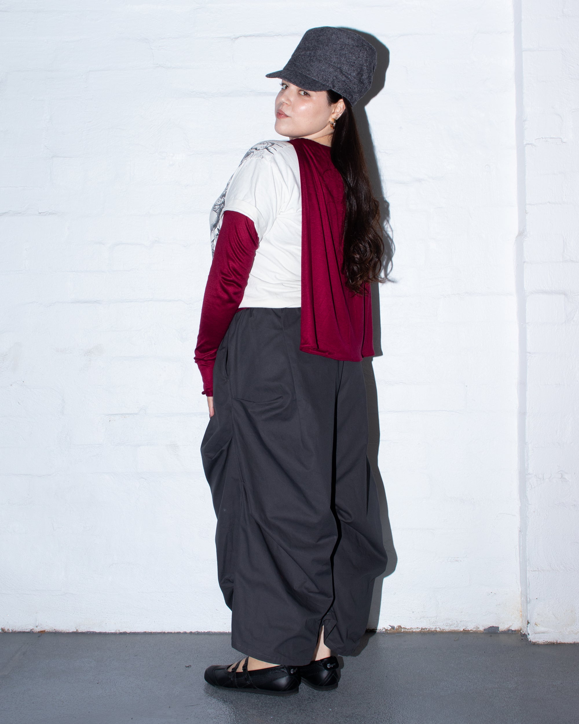 Toshi Shorts in Charcoal