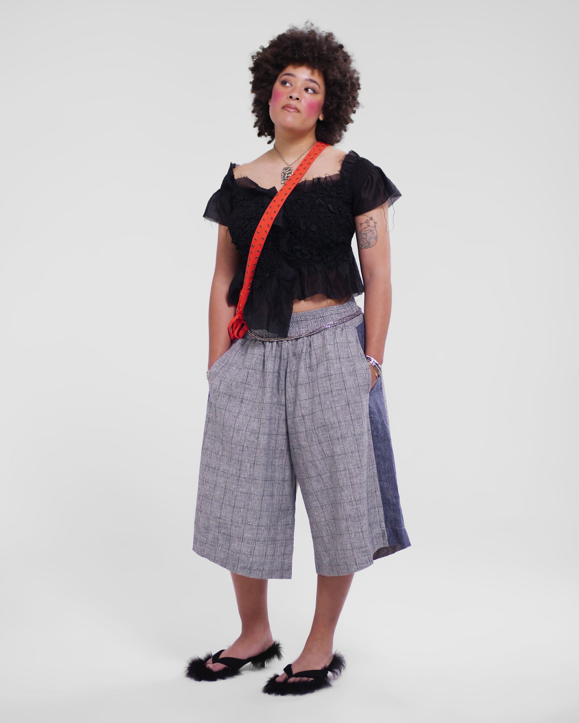 Hiro Shorts in Grey Houndstooth
