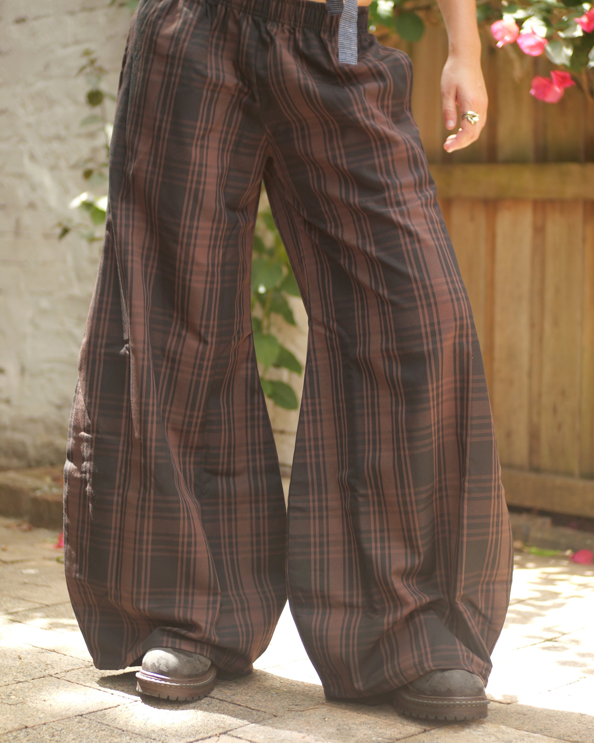 Shawties Puff Pant in Bark Tartan