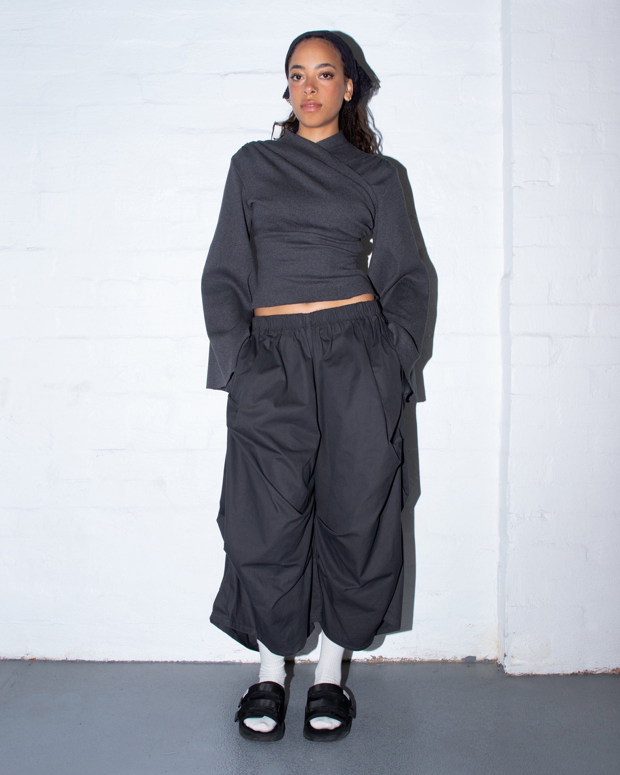 Long Sleeve Kimono Ribbed Top in Charcoal
