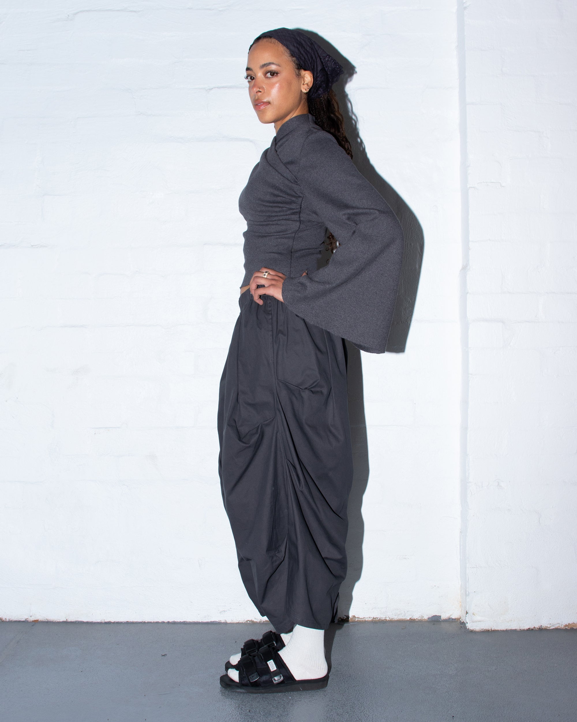 Toshi Shorts in Charcoal